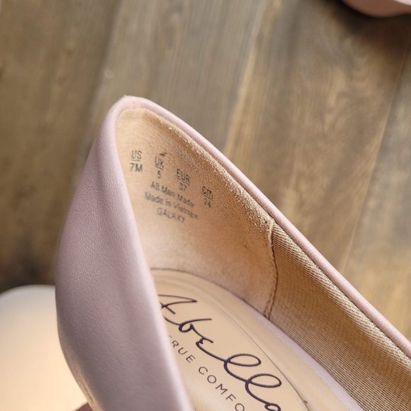 Abella Light Pink Hells Size 7 Women's - Picture 2 of 5